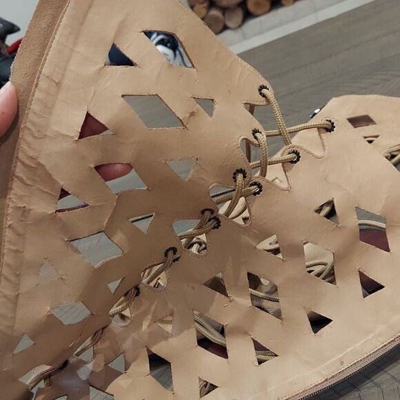 Soles Tan Suede Tall Laser Cut Gladiator Sandal Boots Sz 40 - Picture 10 of 14